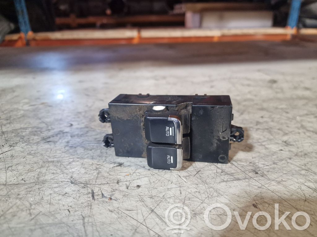 KIA Ceed Electric window control switch 