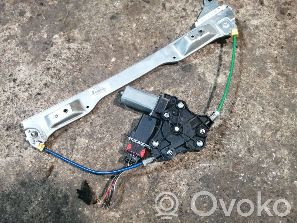 Opel Corsa D Front door window regulator with motor 