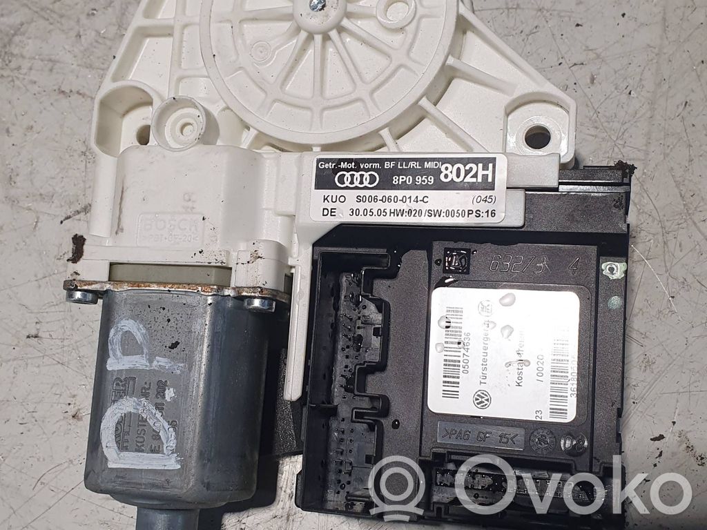 Audi A3 S3 8P Silnik regulatora szyby drzwi przednich 