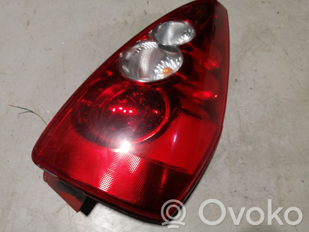 Luz trasera/de freno   C23551150