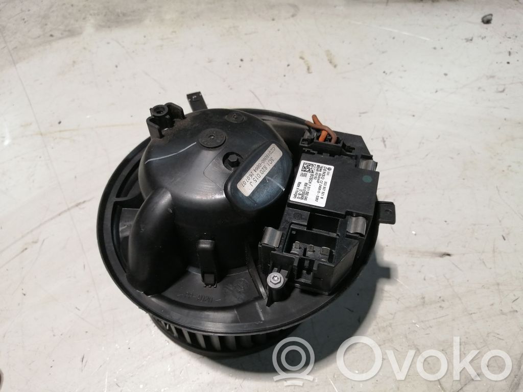 Heizungslüfter   3C1820015J,3C0907521B