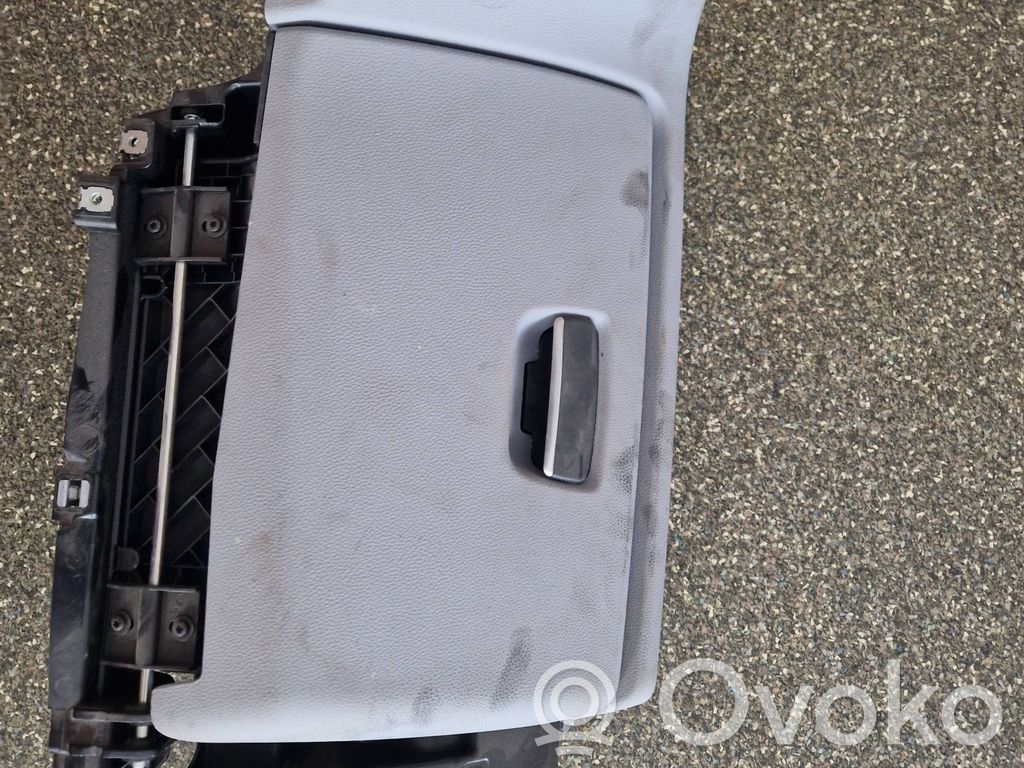 BMW 1 E81 E87 Glove box frame 
