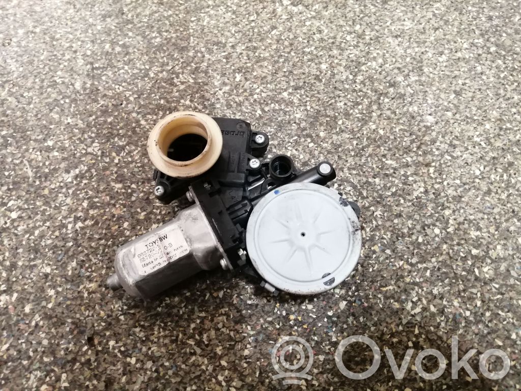Toyota Yaris Motor macara geam ușă față 