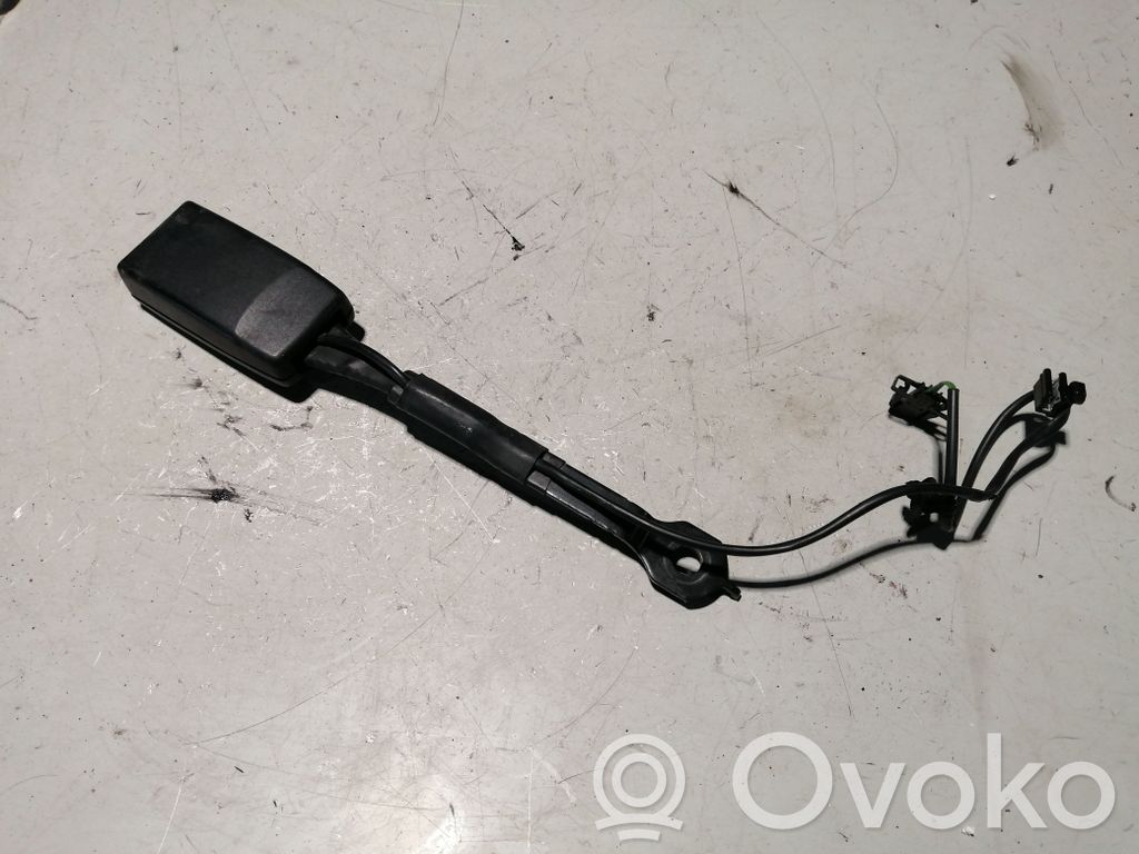 Klamra przedniego pasa bezpieczeństwa   8R0857755E