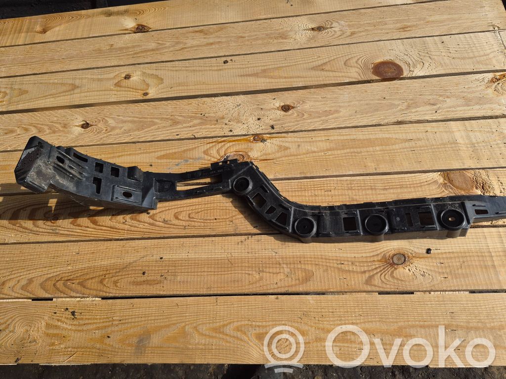 Volkswagen PASSAT B7 Suport montare bară spate 