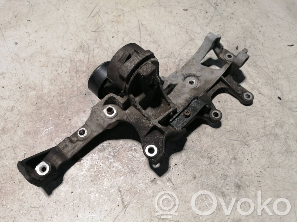 Peugeot 508 Soporte del alternador 