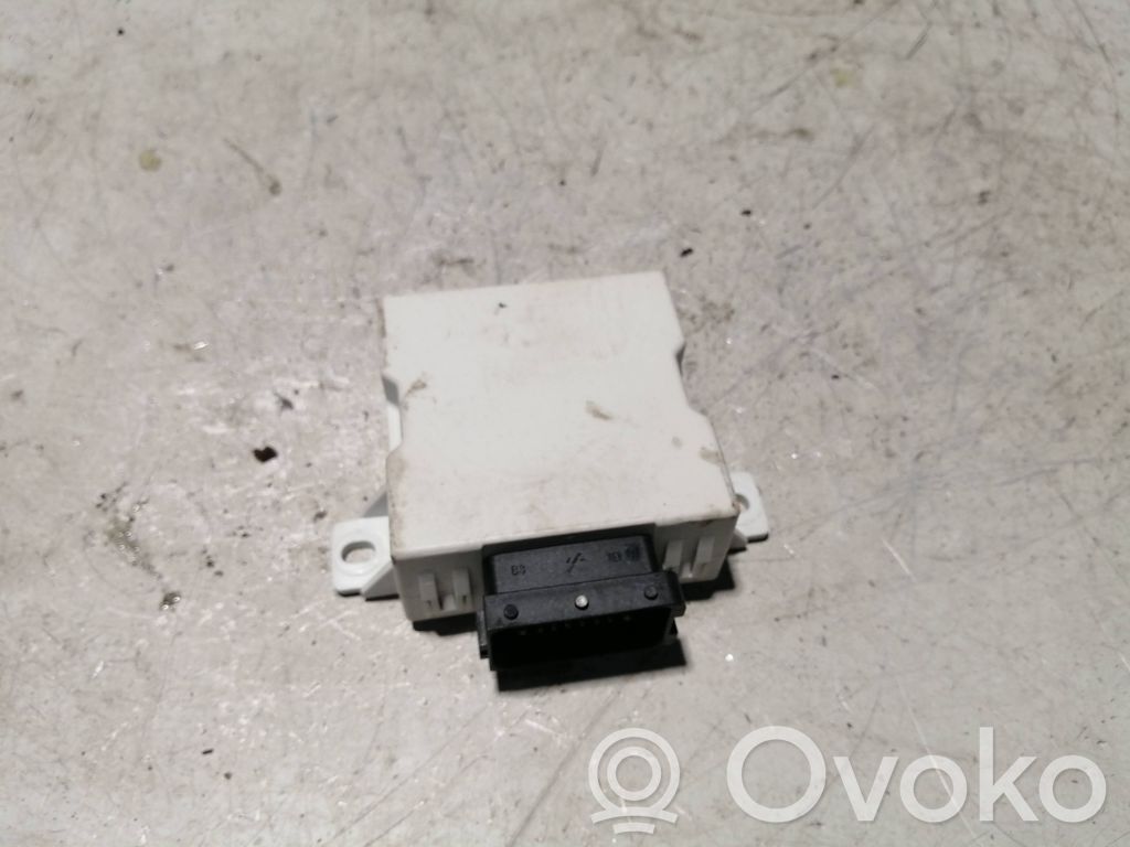 Toyota Avensis T250 Moduł / Przekaźnik wycieraczek 
