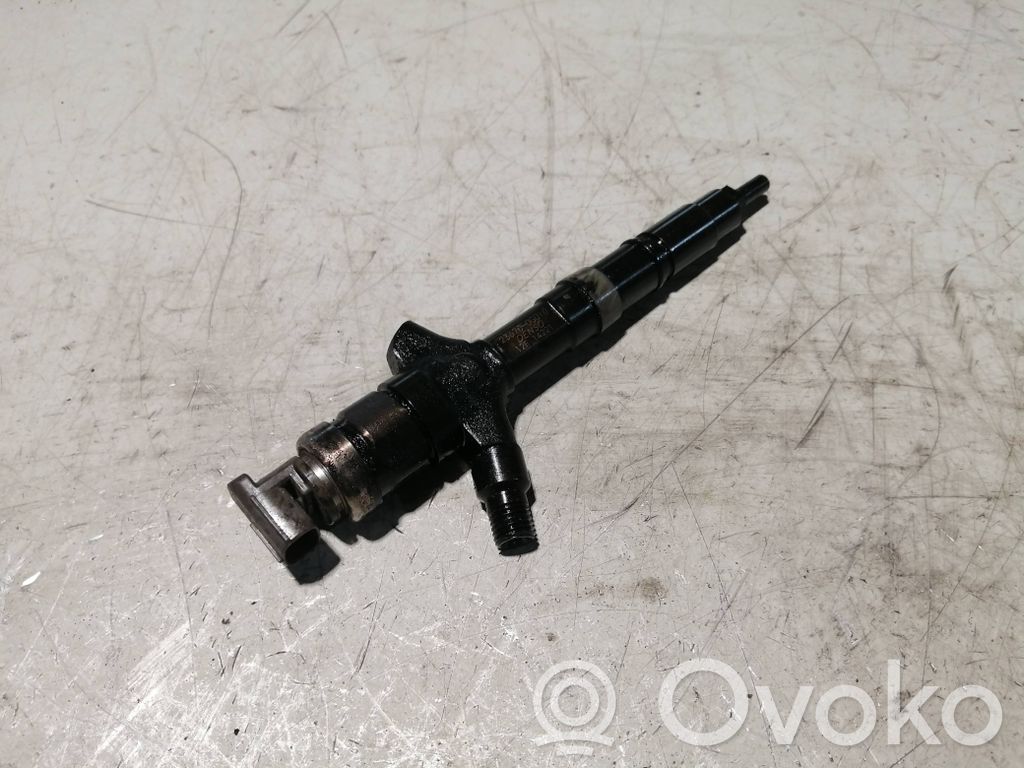 Toyota Avensis T250 Injector combustibil 