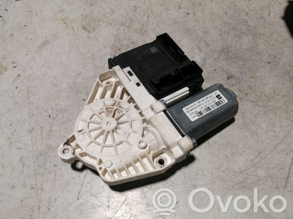 Volkswagen PASSAT CC Motorino alzacristalli della portiera anteriore 