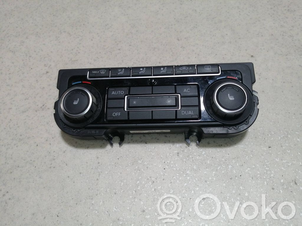 Volkswagen Golf VI Climate control unit