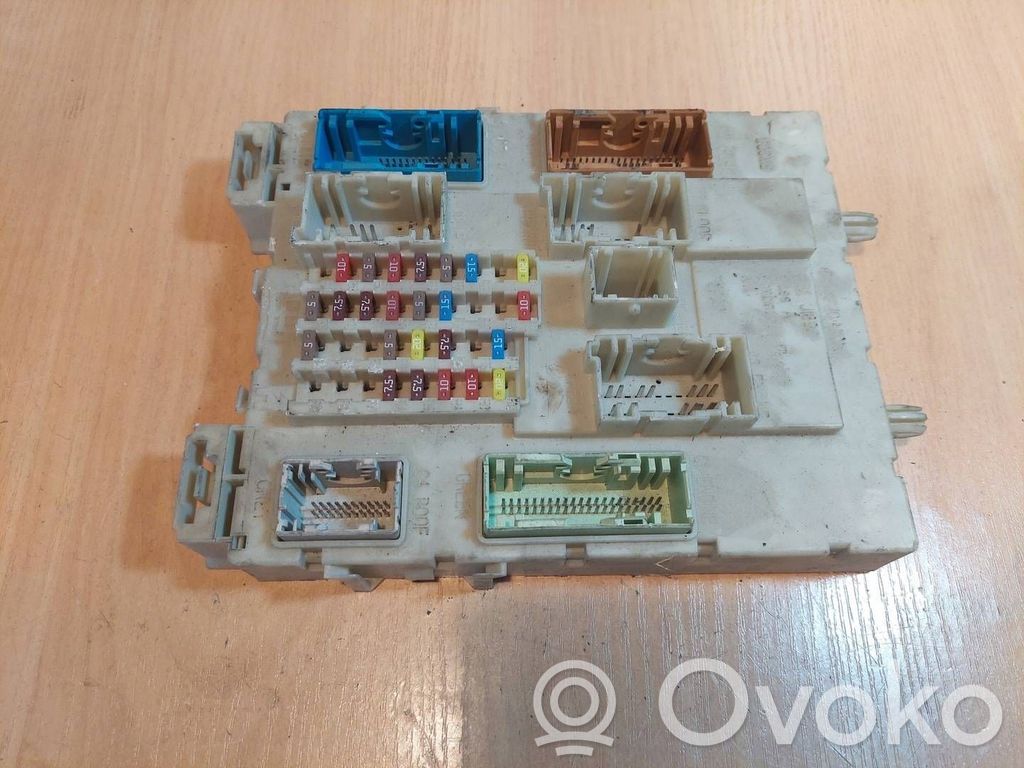 Volvo V40 Central body control module 