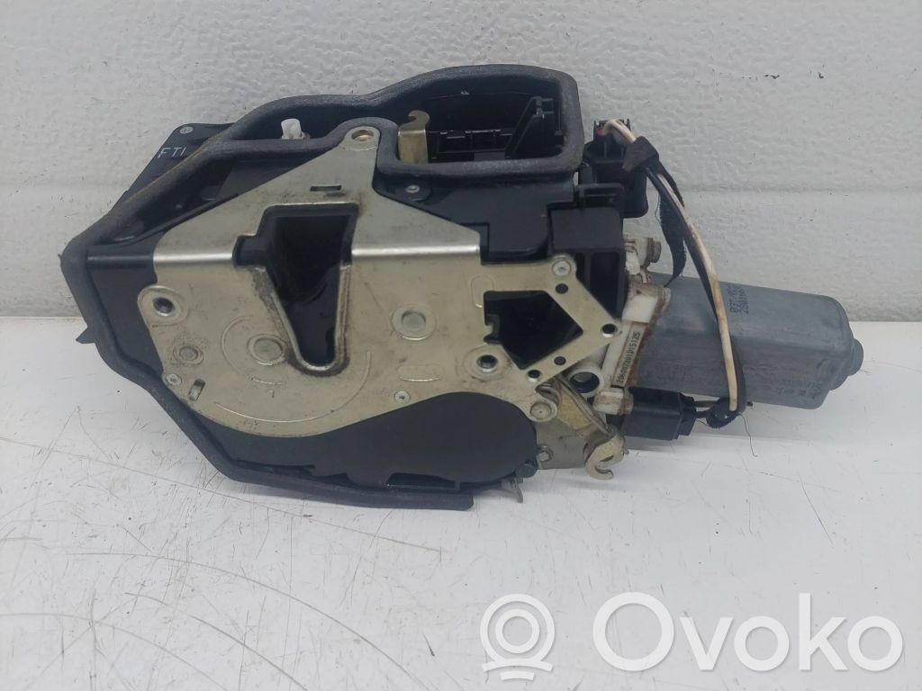 BMW 7 E65 E66 Front door lock 