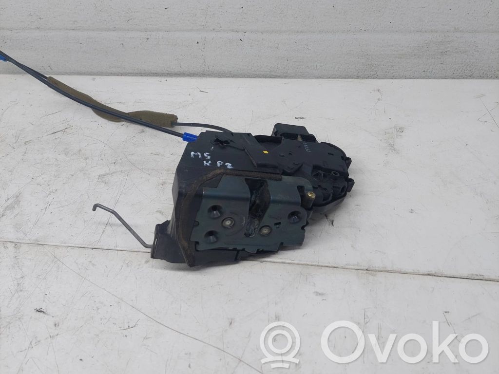 Priekšpusē slēdzene   14521801,FA1TB15V,2760512