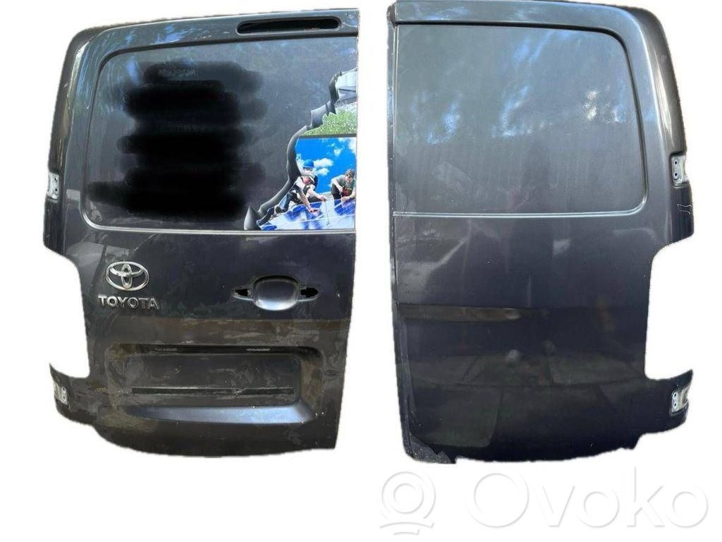Toyota Verso Rear door 