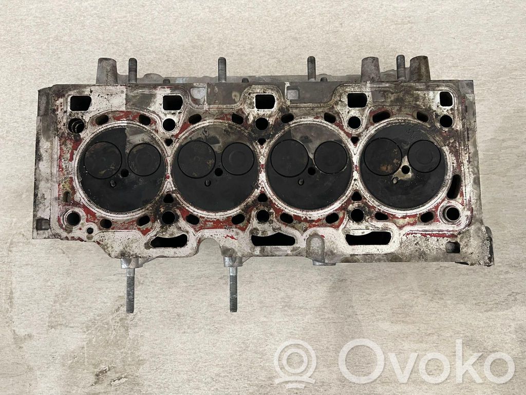 Renault Clio IV Engine head 