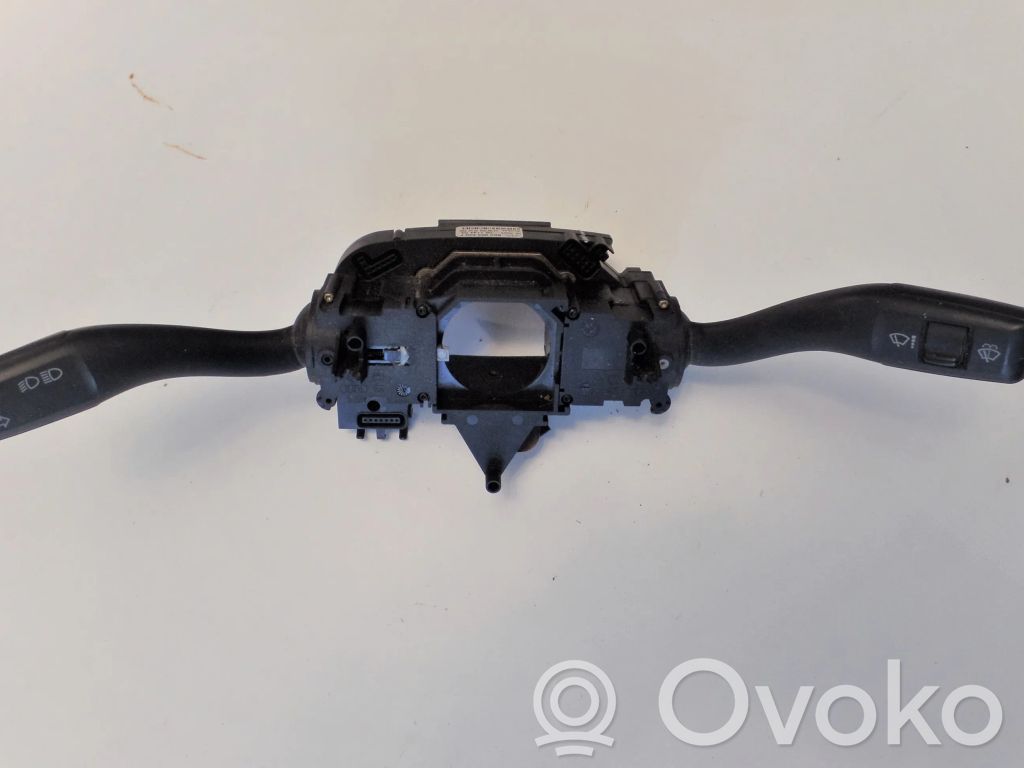 Audi A4 S4 B6 8E 8H Steering wheel column trim 