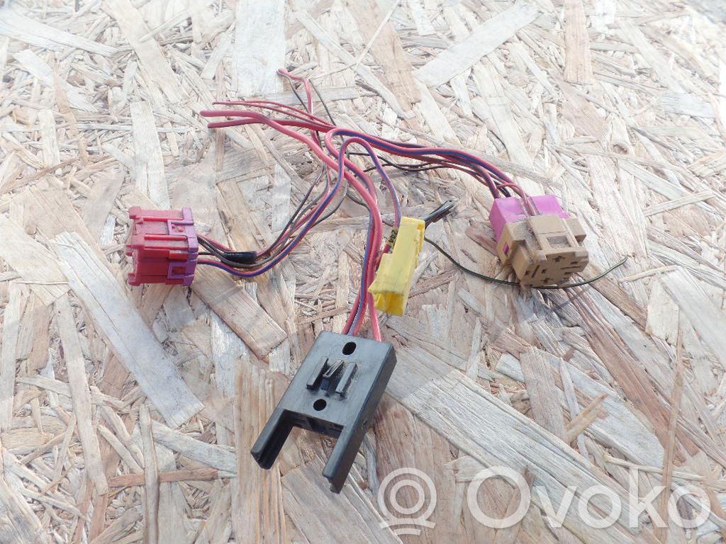 Volkswagen PASSAT B5 Otros cableados 