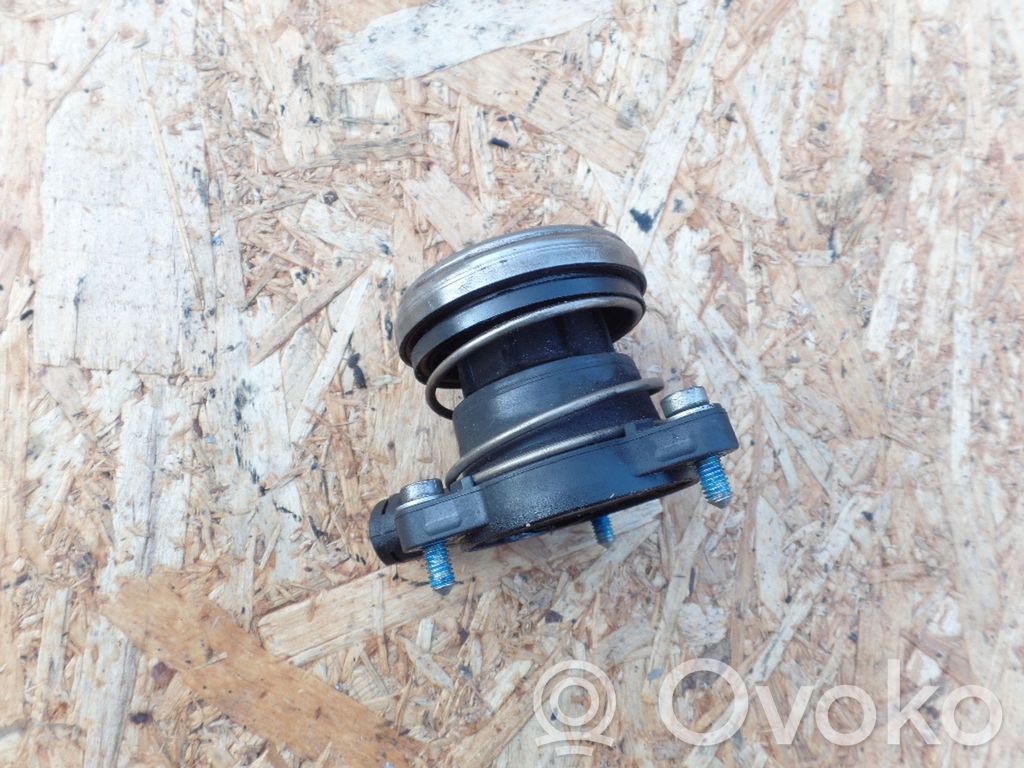 Opel Corsa D Pomocniczy cylinder łożyska wciskowego sprzęgła 