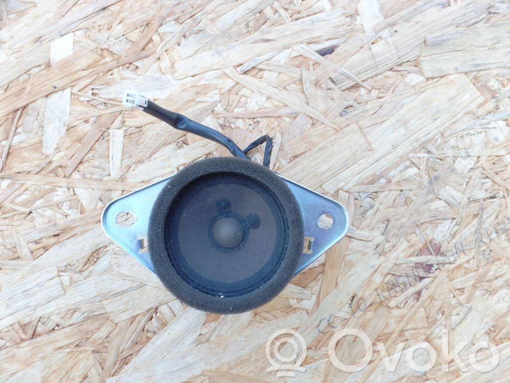 Subaru Legacy Altavoz del panel 