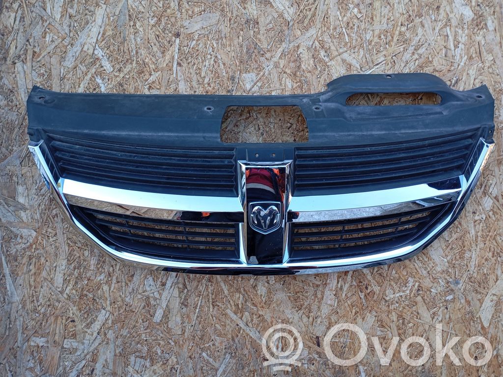 Dodge Journey Etupuskurin ylempi jäähdytinsäleikkö 