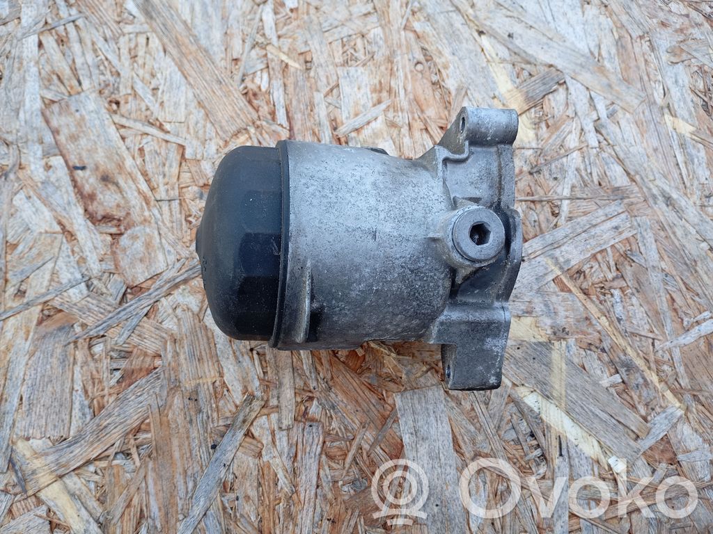 BMW 1 E81 E87 Oil filter mounting bracket 
