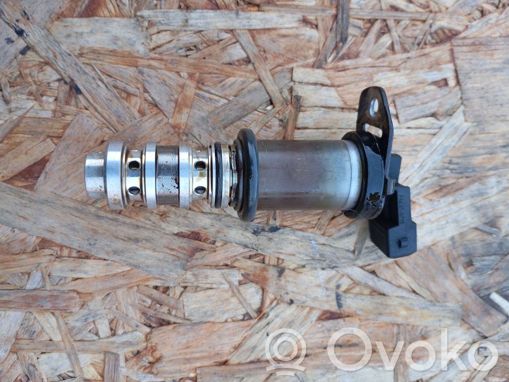 BMW 1 E81 E87 Camshaft vanos timing valve 
