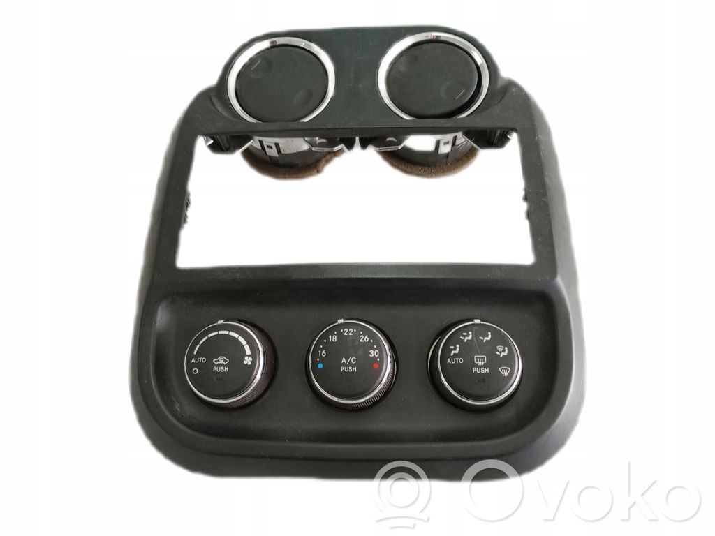 Jeep Compass Climate control unit 