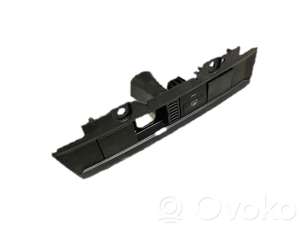 Windscreen/window heater switch   4M5113D734DC