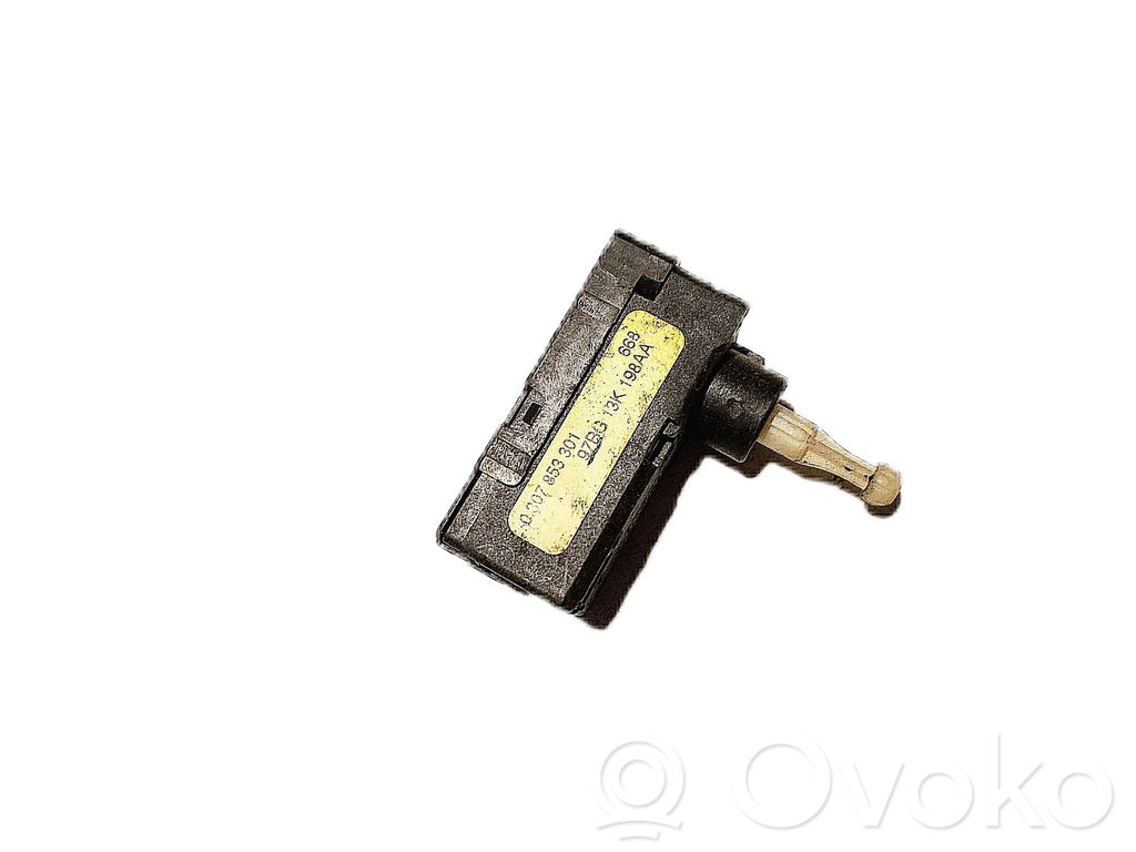 Headlight level adjustment motor   0307853301