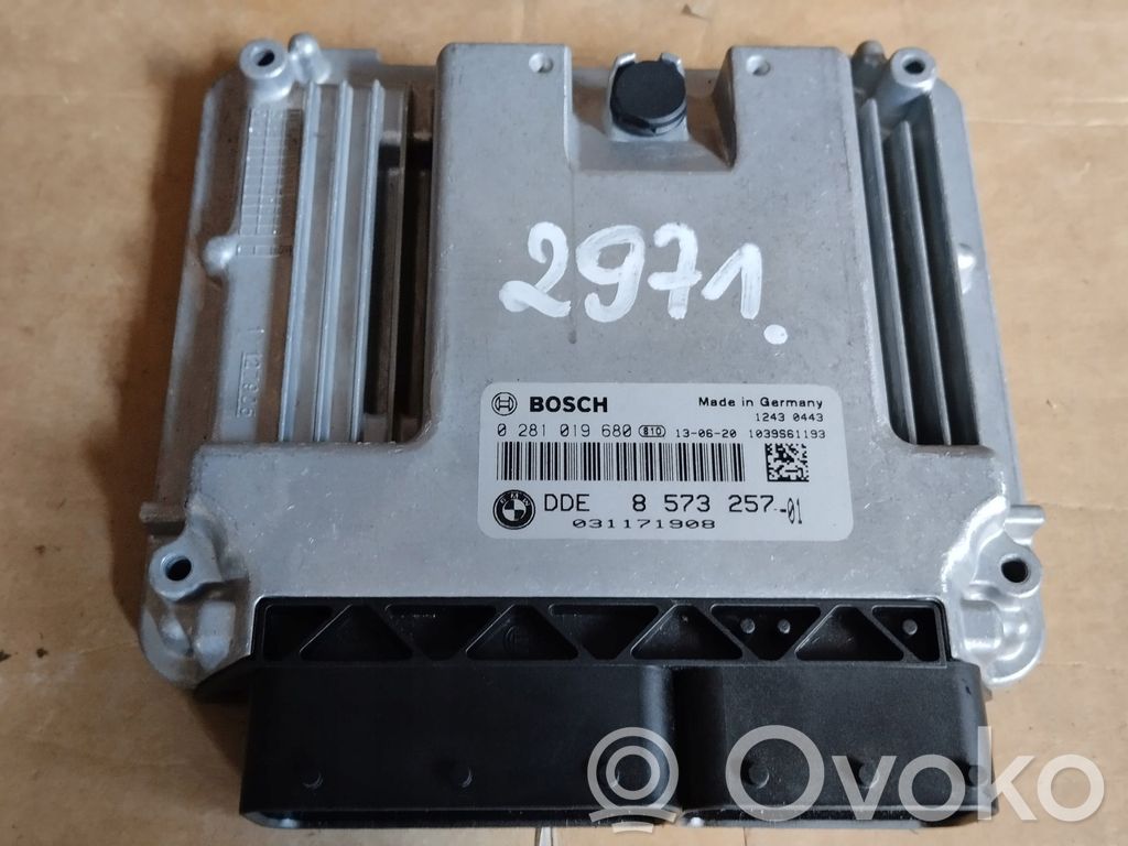 BMW 5 F10 F11 Engine control unit/module 