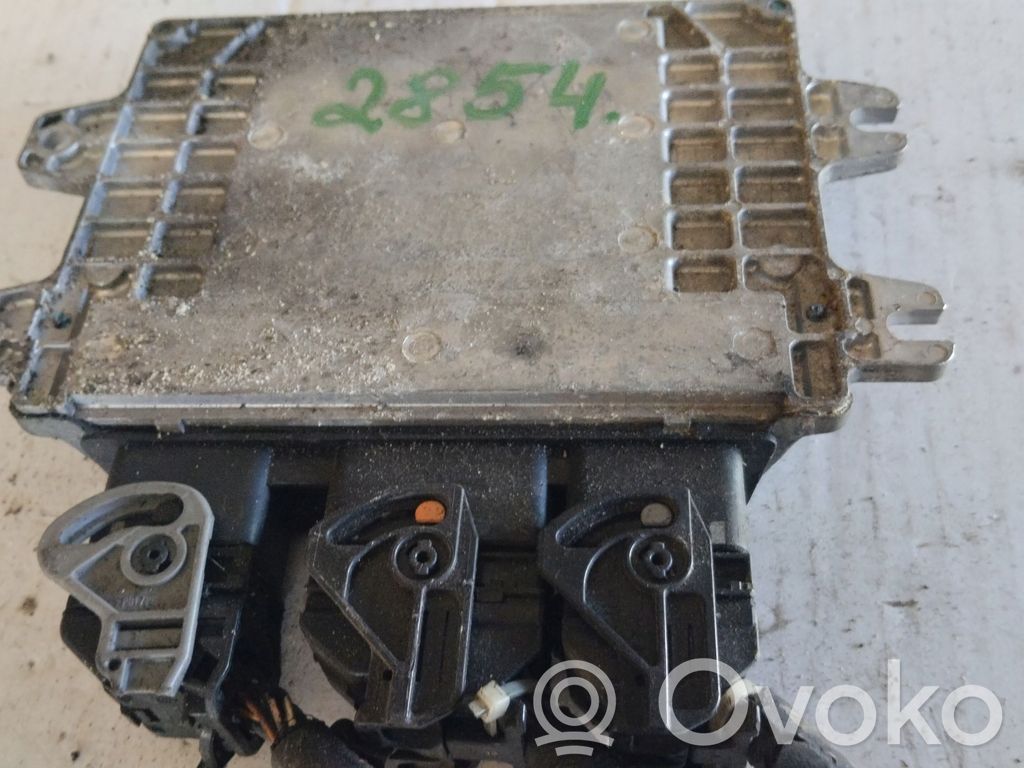 Nissan Qashqai Engine control unit/module 