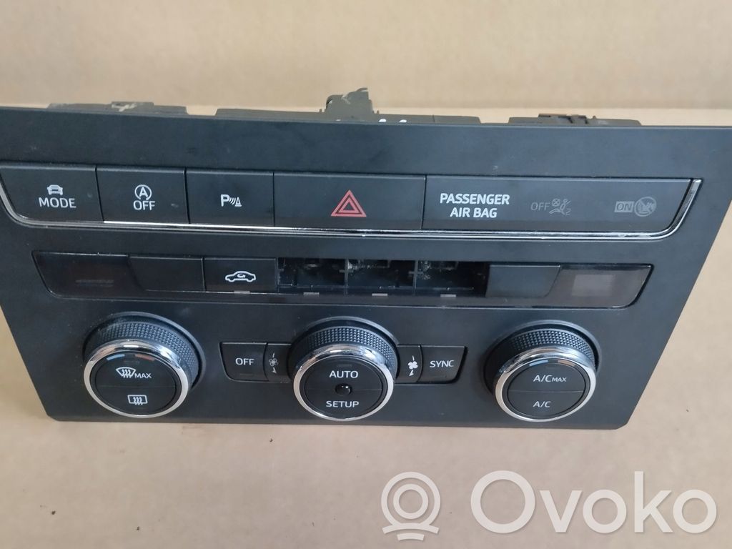 Seat Leon (5F) Climate control unit 