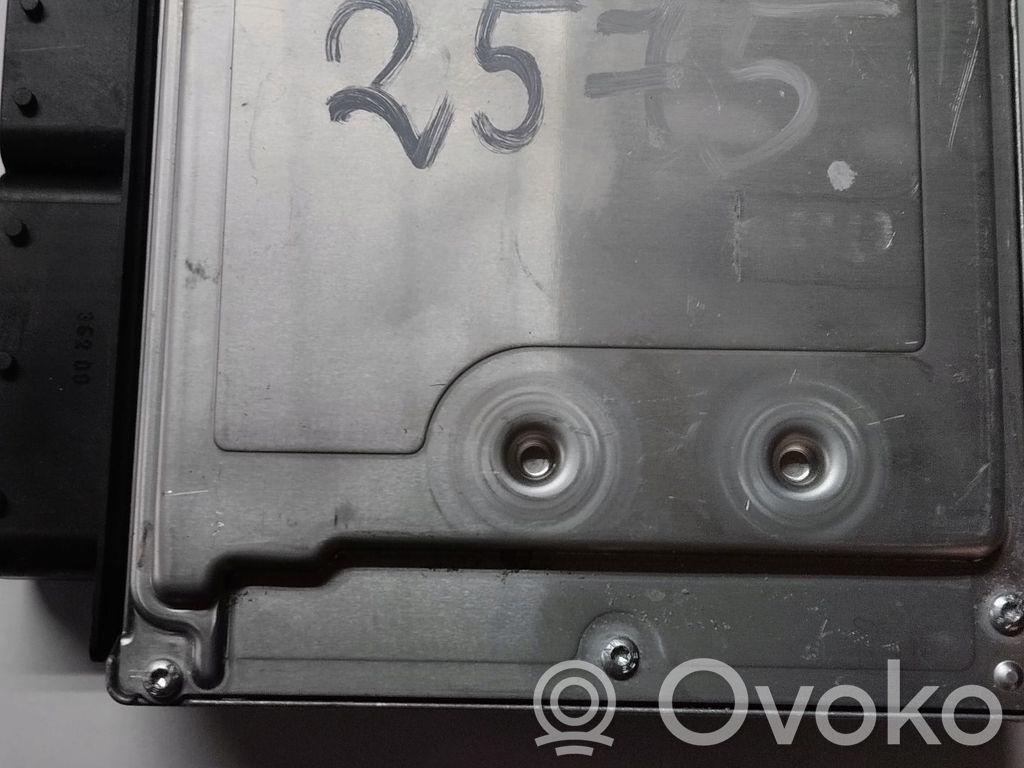 BMW 3 E90 E91 Engine control unit/module 