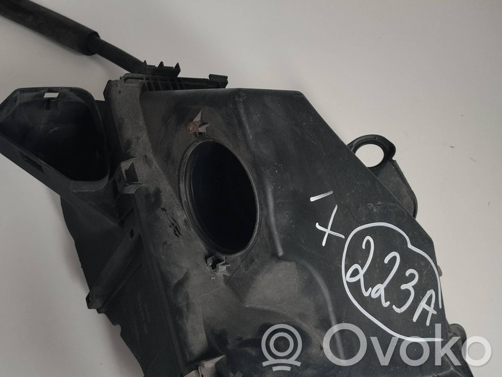 BMW X1 E84 Air filter box 