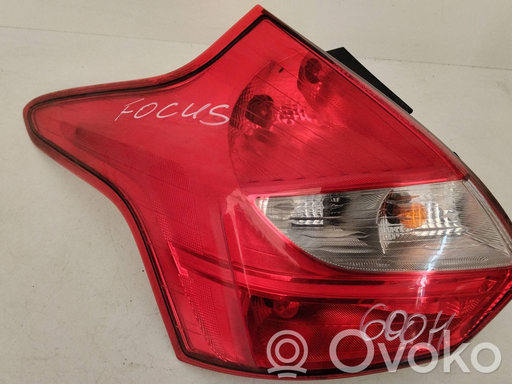 Ford Focus Aizmugurējais lukturis virsbūvē 