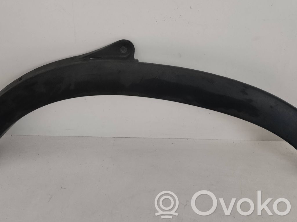 Renault Master II Front arch trim 