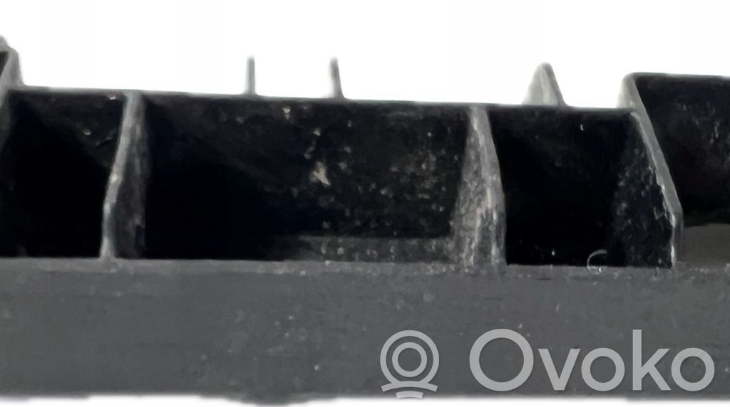 Front bumper mounting bracket   8W6853921,8W6853921