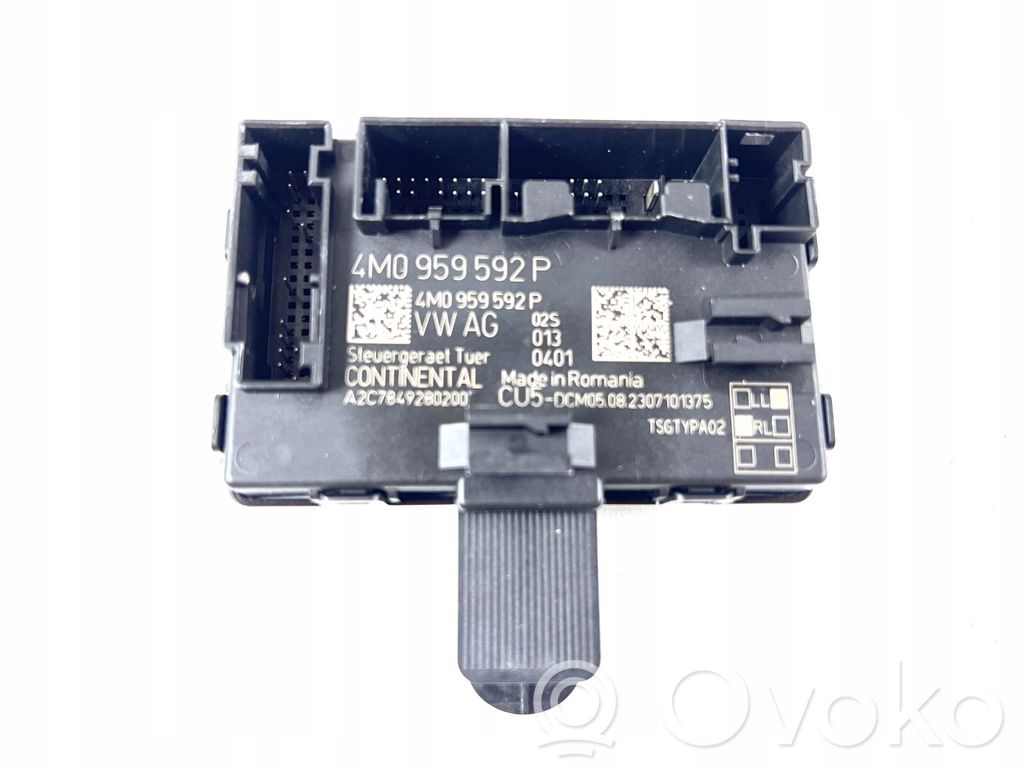 Audi Q7 4M Door control unit/module 