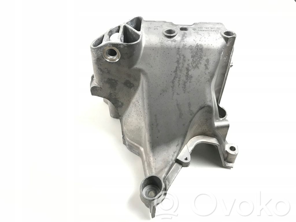 Audi A3 S3 8V Engine mounting bracket 