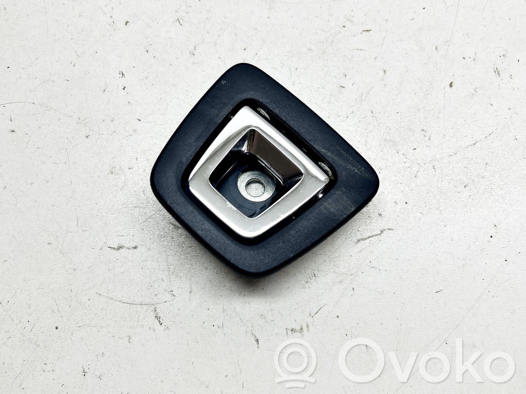 Tie down hook / loop   7348517