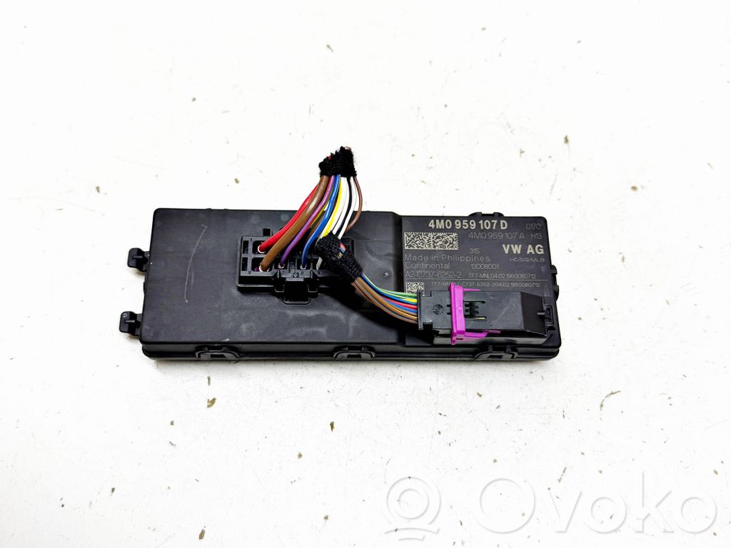 Tailgate/trunk control unit/module   4M0959107D,4M0959107A