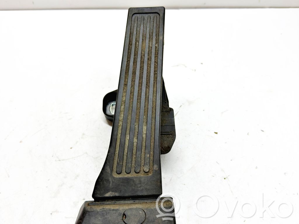 Hyundai Tucson TL Accelerator throttle pedal 
