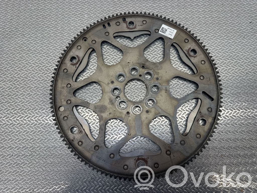 Vauhtipyörä   8577213