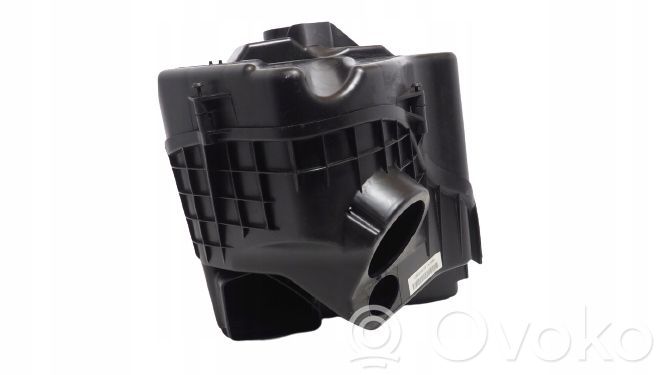BMW 1 E81 E87 Air filter box 