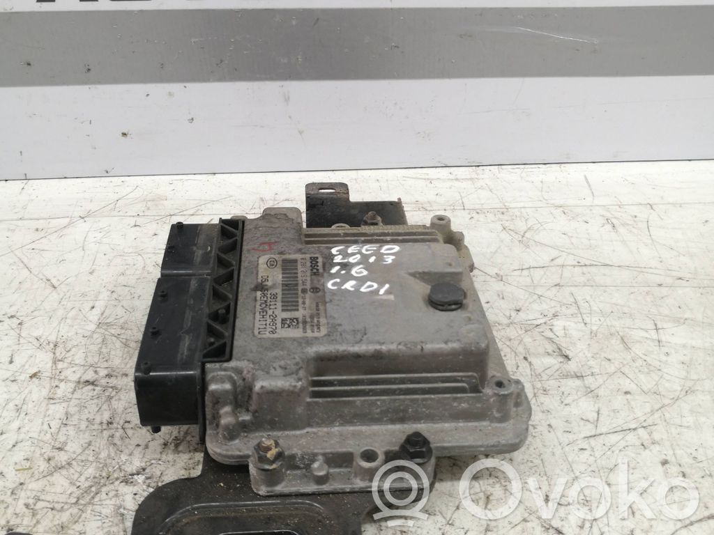 KIA Ceed Engine control unit/module 