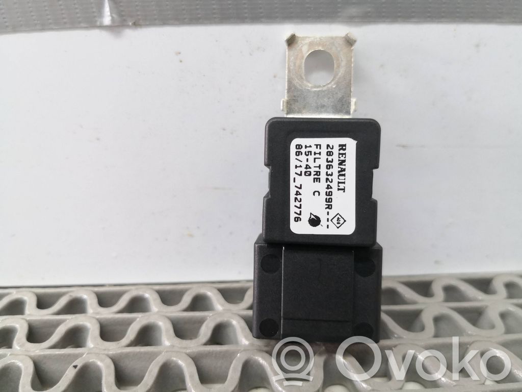 Renault Megane IV Antenos stiprintuvas 