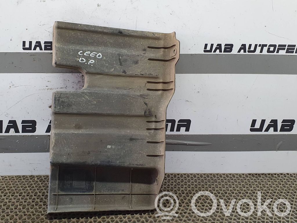 KIA Ceed Placa protectora/protector antisalpicaduras motor 
