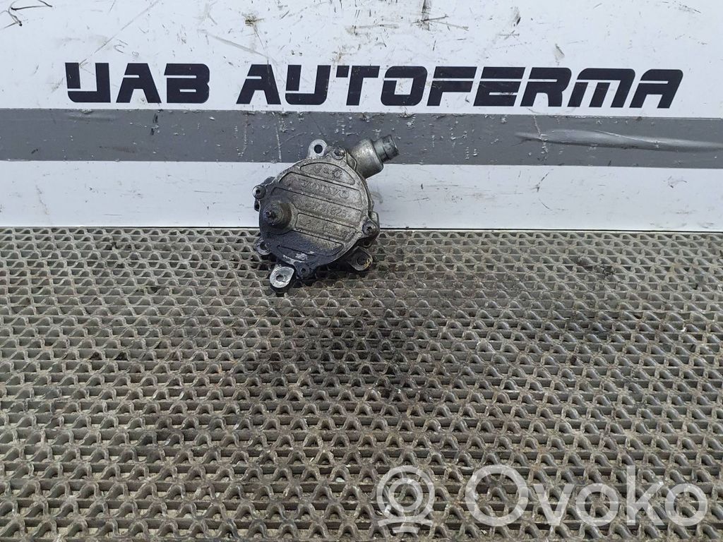 Volvo XC90 Vacuum pump 