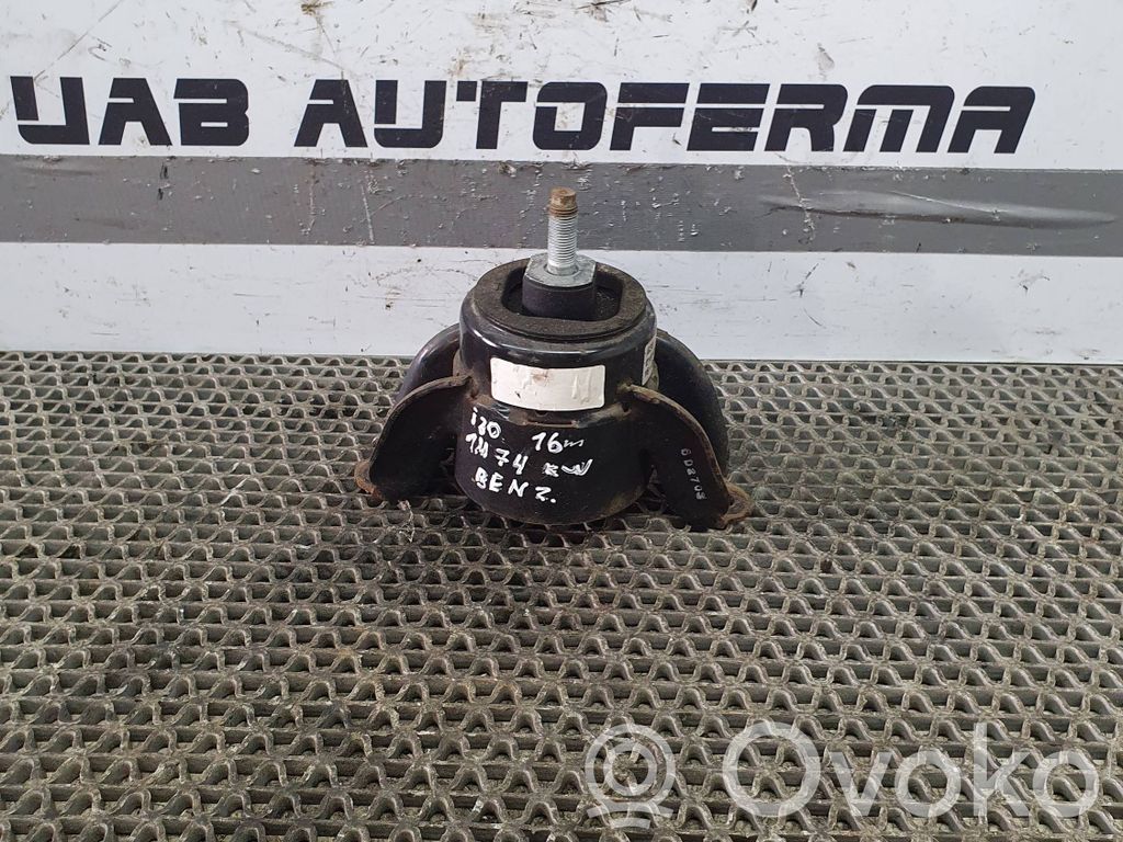 Hyundai i30 Engine mount bracket 
