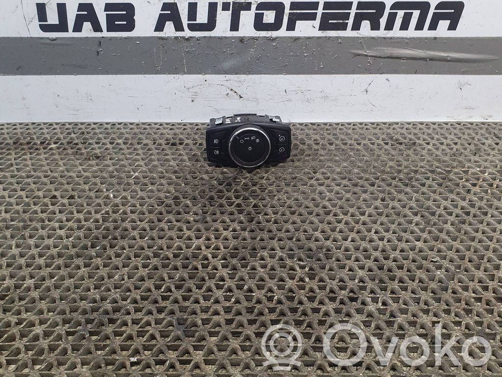 Ford Focus Light switch 